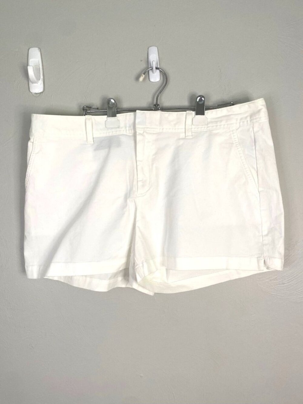 NWT GAP City Shorts size 16 Stretch Mid-Rise Relaxed Fit Summer Beach White - Picture 3 of 12